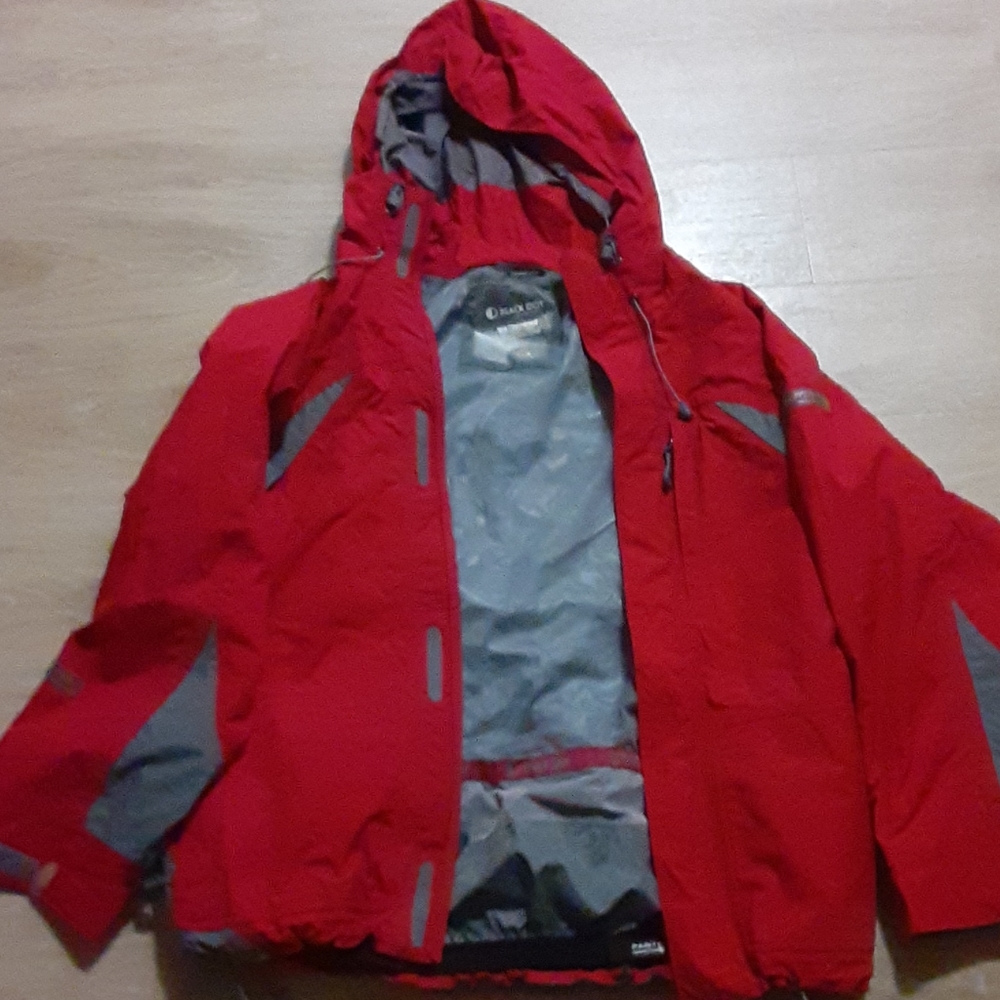 Black dot winter ski jacket